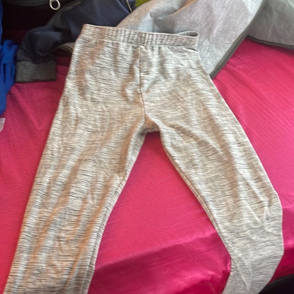 grey leggings